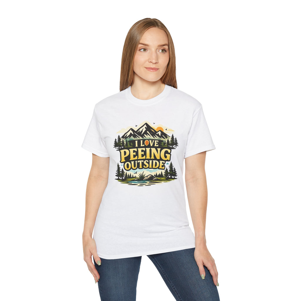 I Love Peeing Outside T-Shirt – Funny Outdoor Camping Tee